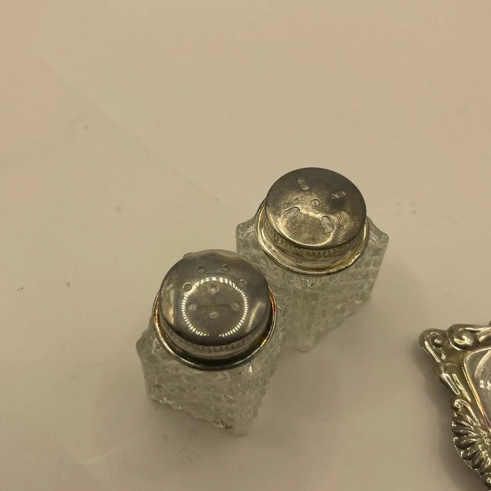 Vintage Silver Plated Salt & Pepper Shakers Tray Fairy Brand SH-067 Hong Kong
